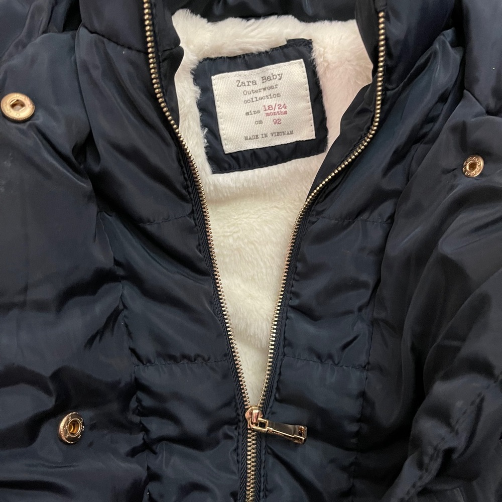 Winter jacket - Picture 3 of 3